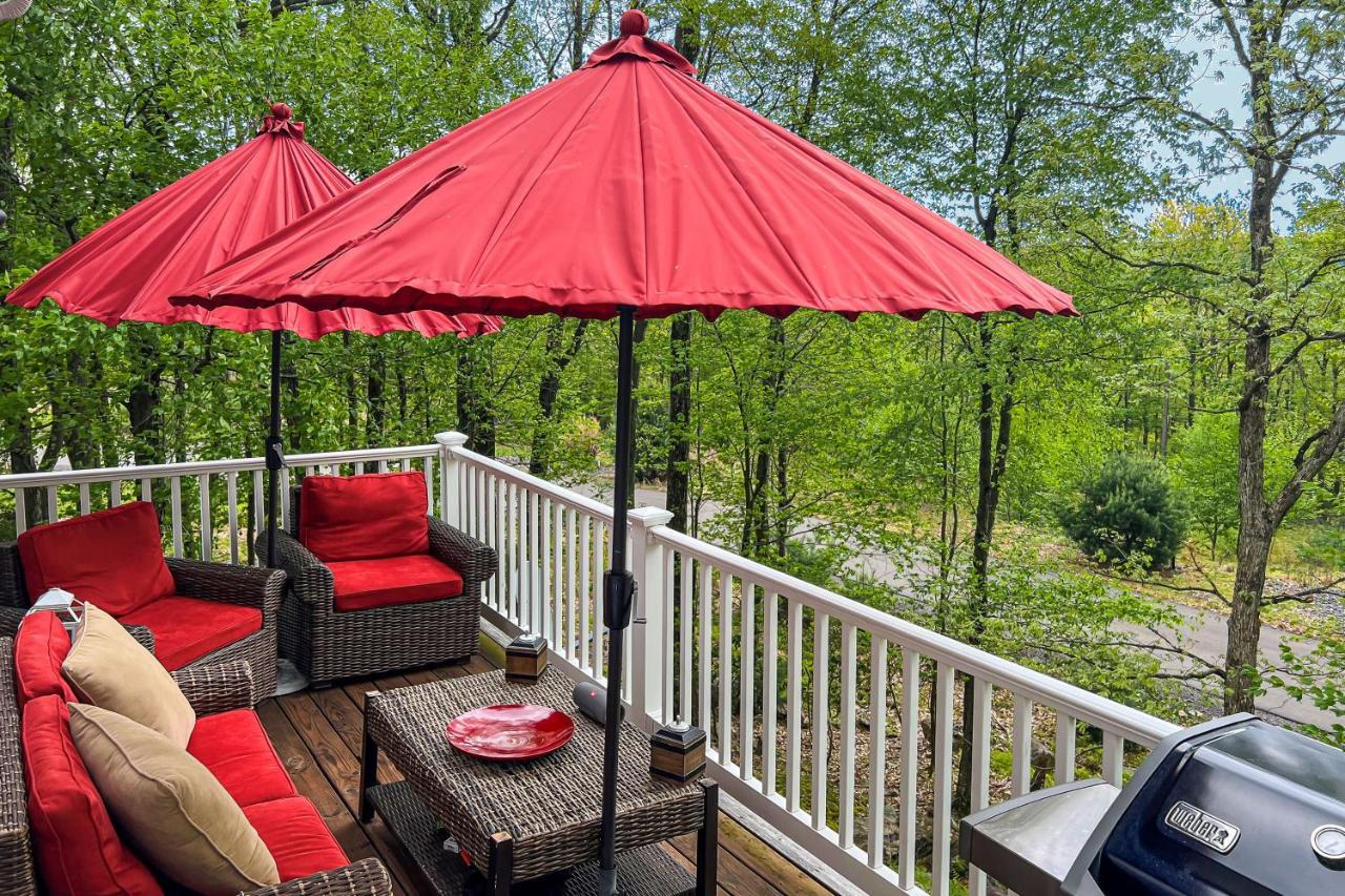 Big Boulder Base Camp Villa Lake Harmony Exterior photo